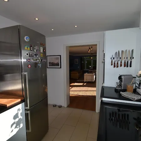 Apartamento Ganzes Haus Mit Pool Nähe Für Bis Zu 16 Personen Eriskirch