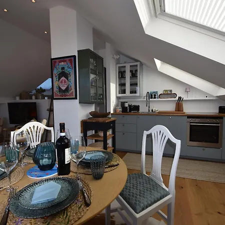 Apartamento Ganzes Haus Mit Pool Nähe Für Bis Zu 16 Personen